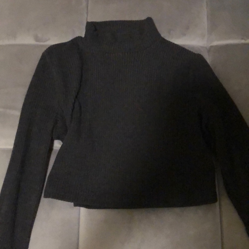 Black turtle neck crop top